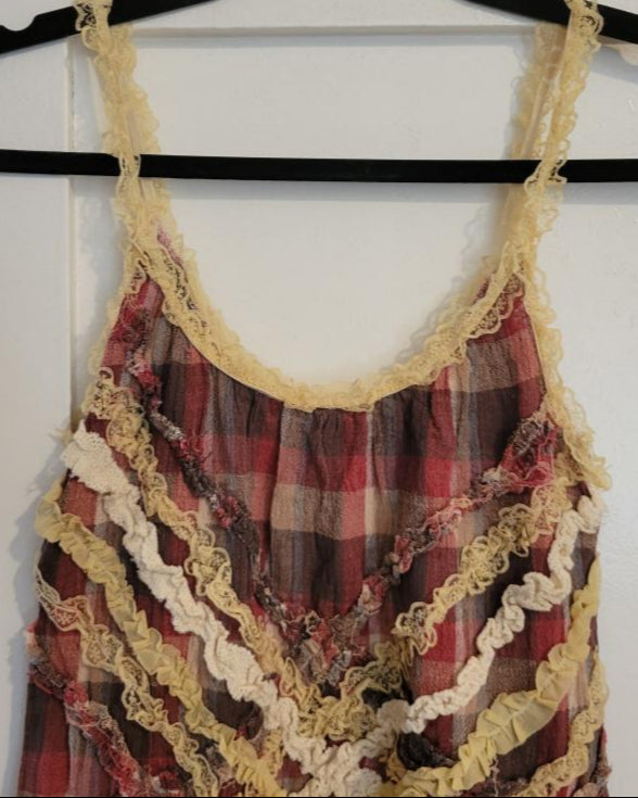 VINTAGE 2000's SHIPWRECKED PLAID & LACE TANK TOP