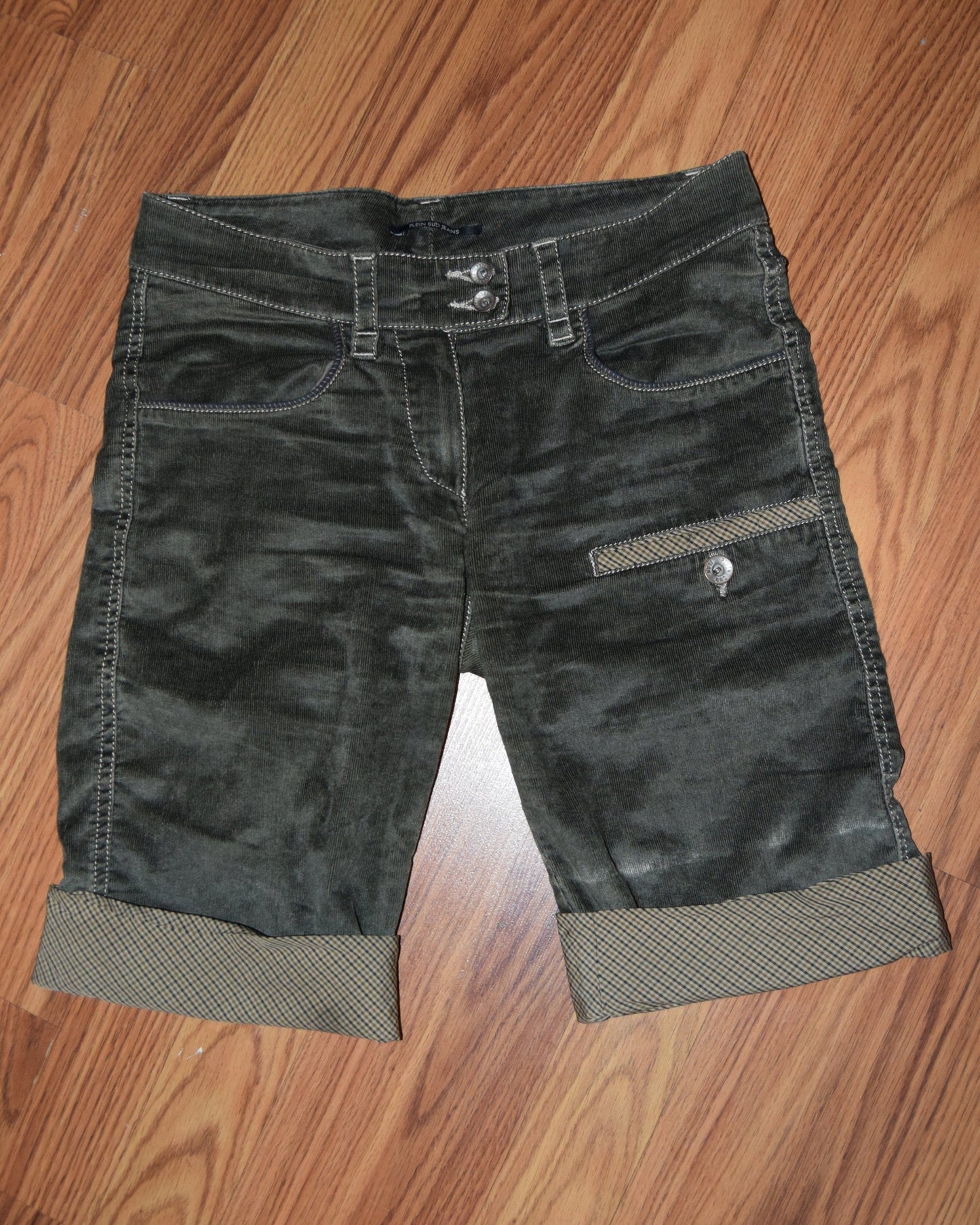 PLEIN SUD VELVET & PLAID CUFF CARGO SHORTS
