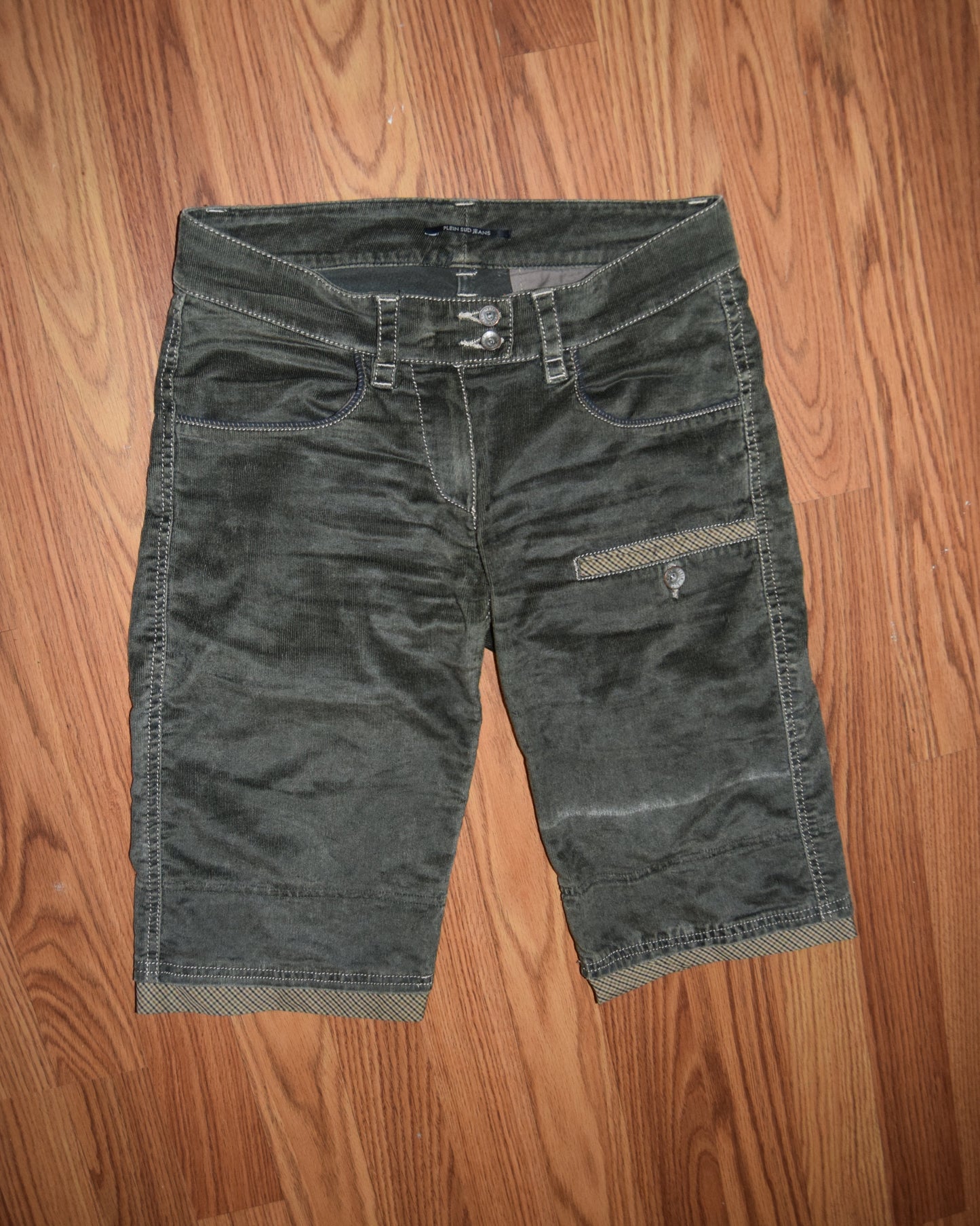 PLEIN SUD VELVET & PLAID CUFF CARGO SHORTS