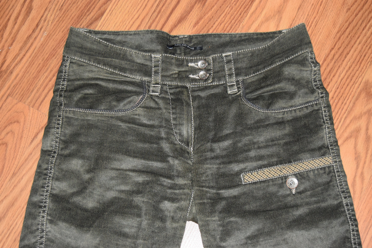 PLEIN SUD VELVET & PLAID CUFF CARGO SHORTS