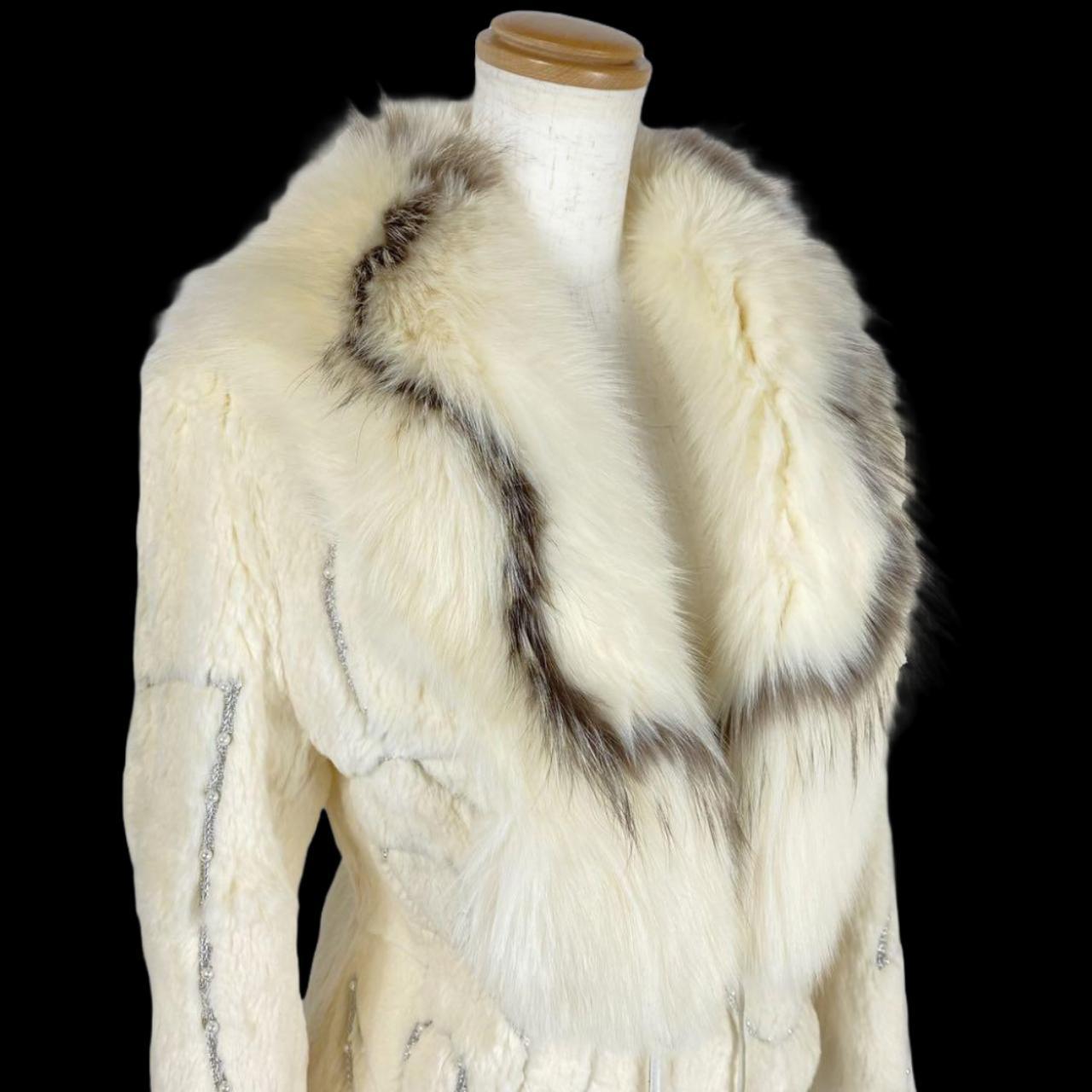 VINTAGE Y2K CREAM AND SILVER PEARL EMBELLISHED FUR JACKET